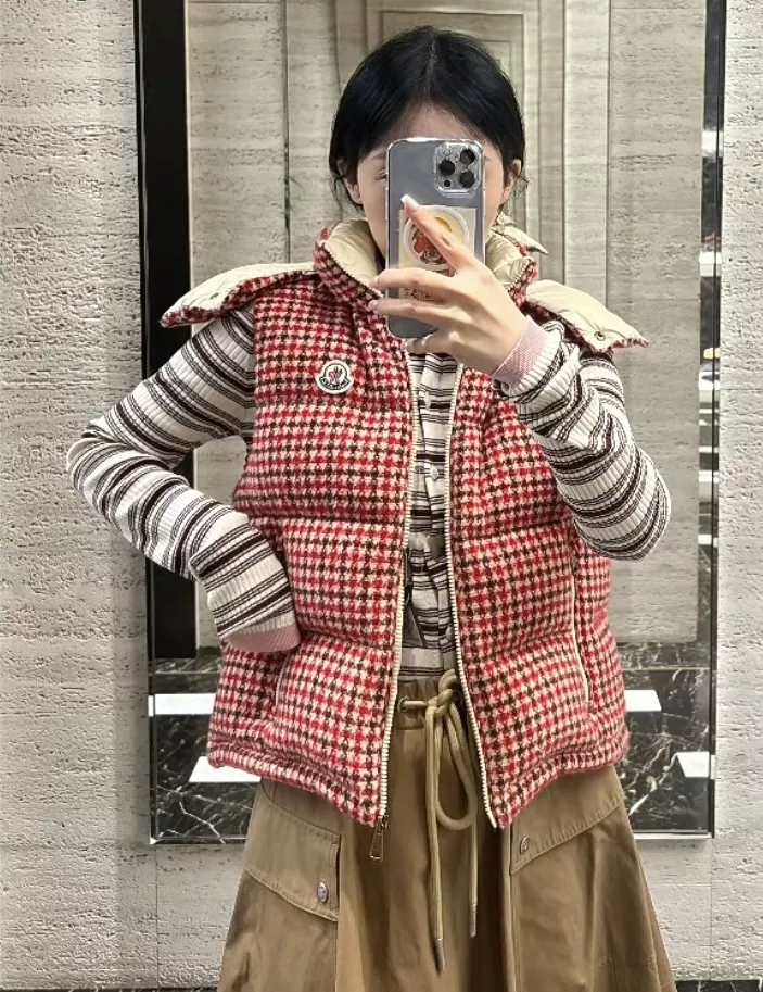 몽클레어 천연혼방 후드 집업 패딩 조끼 상세 이미지 17
