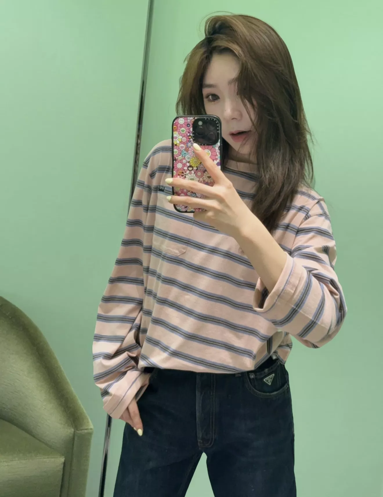 프라다 워시드 데님 삼각로고 일자 팬츠 상세 이미지 16