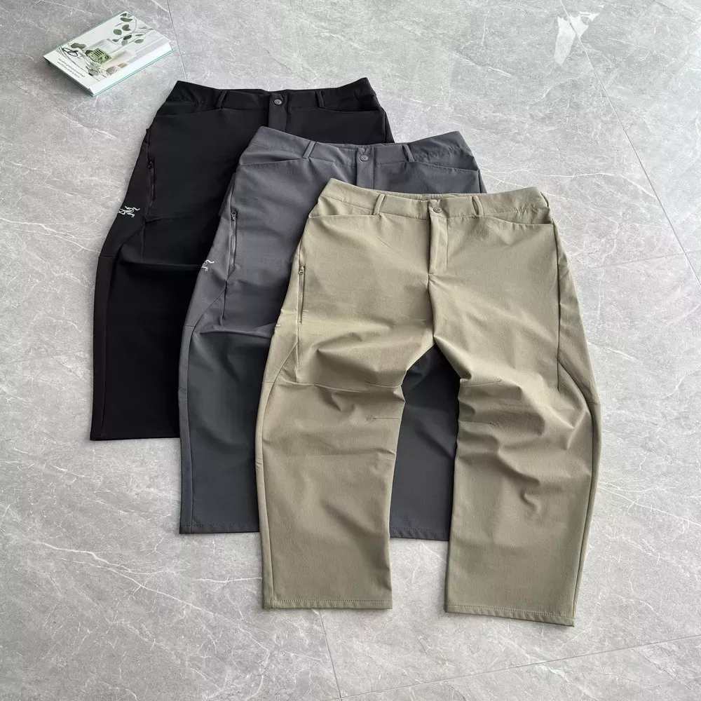 아크테릭스 아웃도어 자수 배색 캐주얼 팬츠