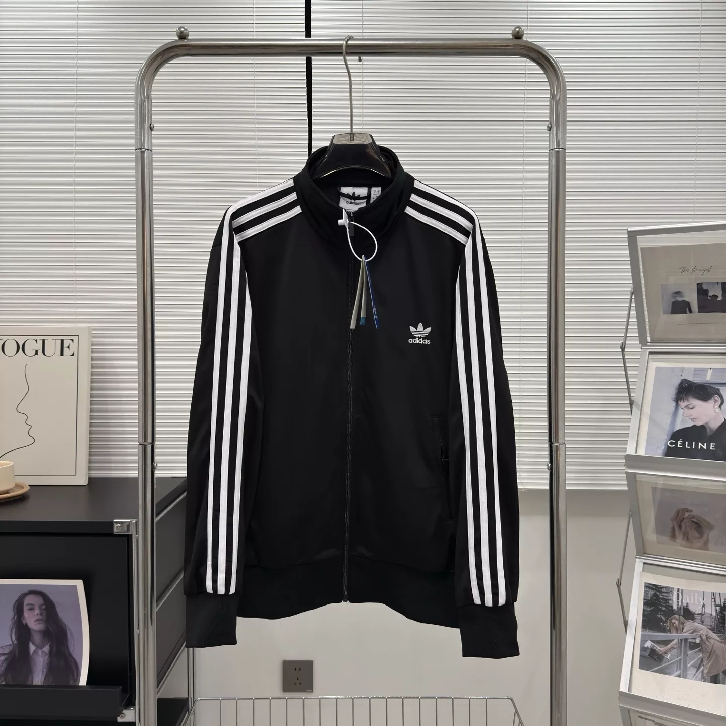 아디다스 스탠드 칼라 자카드 집업 재킷 상세 이미지 3