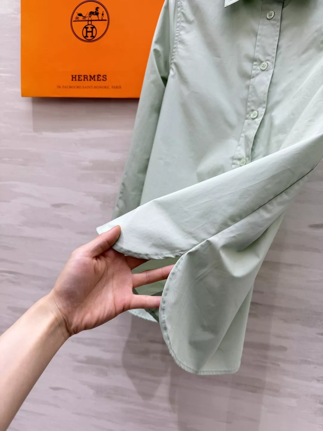 에르메스 자수 말 모티프 여성용 긴소매 셔츠 상세 이미지 14