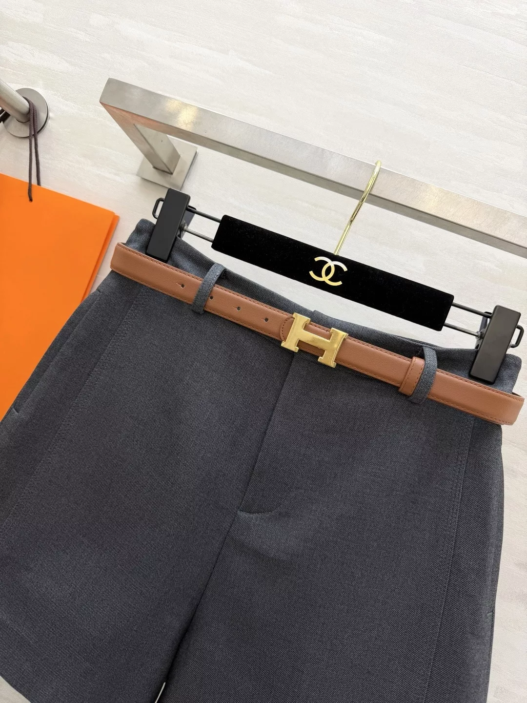 에르메스 H 버클 벨트 포인트 정장 반바지 상세 이미지 3