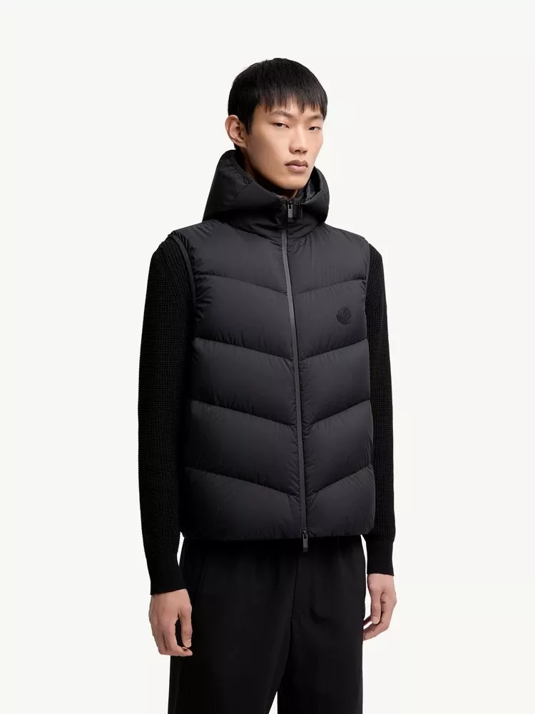 몽클레어 경량 구스다운 스탠드 패딩 조끼 상세 이미지 13