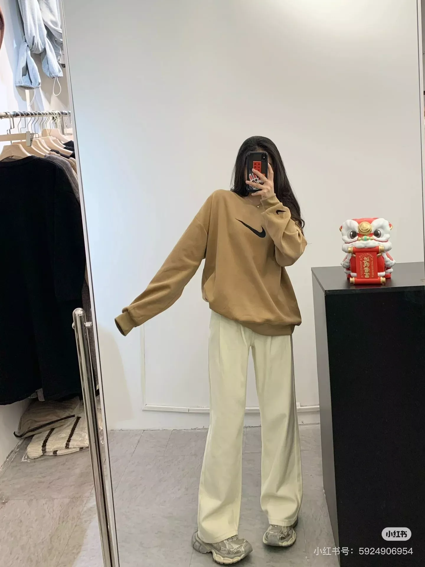 나이키 빅 스우시 루즈핏 크루넥 맨투맨 상세 이미지 23