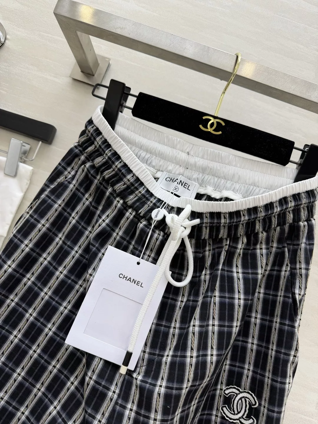 샤넬 복고 체크 와이드 밴딩 팬츠 상세 이미지 8