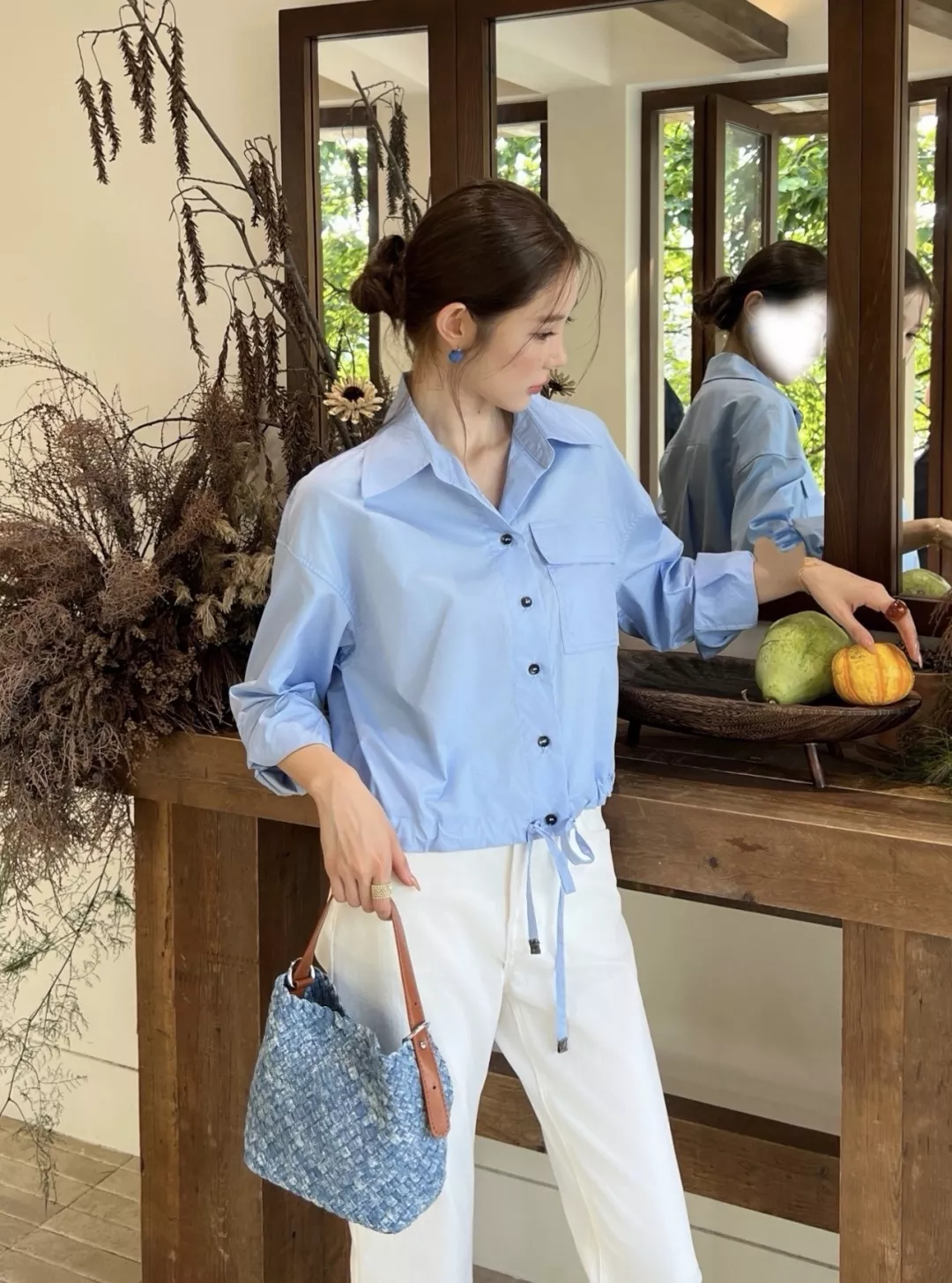 브루넬로쿠치넬리 드로스트링 크롭 코튼 포켓 셔츠 상세 이미지 24