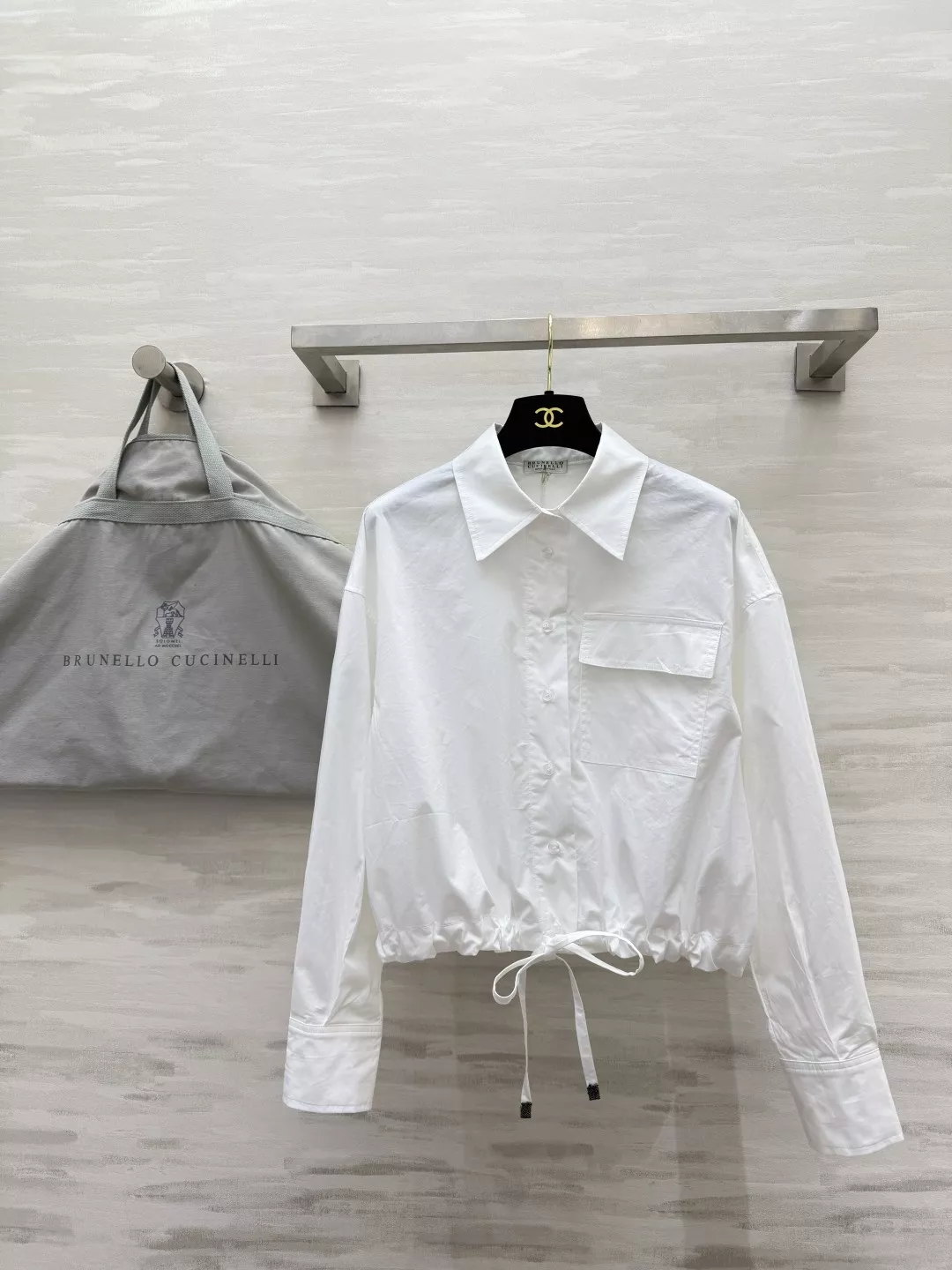 브루넬로쿠치넬리 드로스트링 크롭 코튼 포켓 셔츠 상세 이미지 1