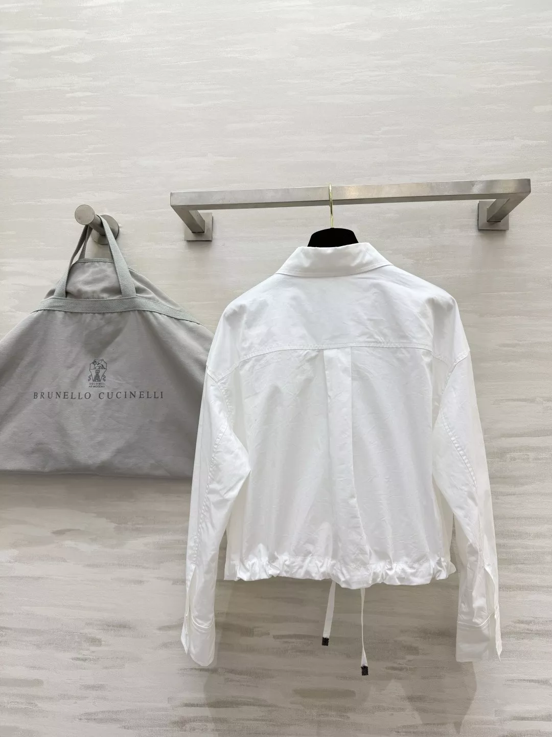브루넬로쿠치넬리 드로스트링 크롭 코튼 포켓 셔츠 상세 이미지 9