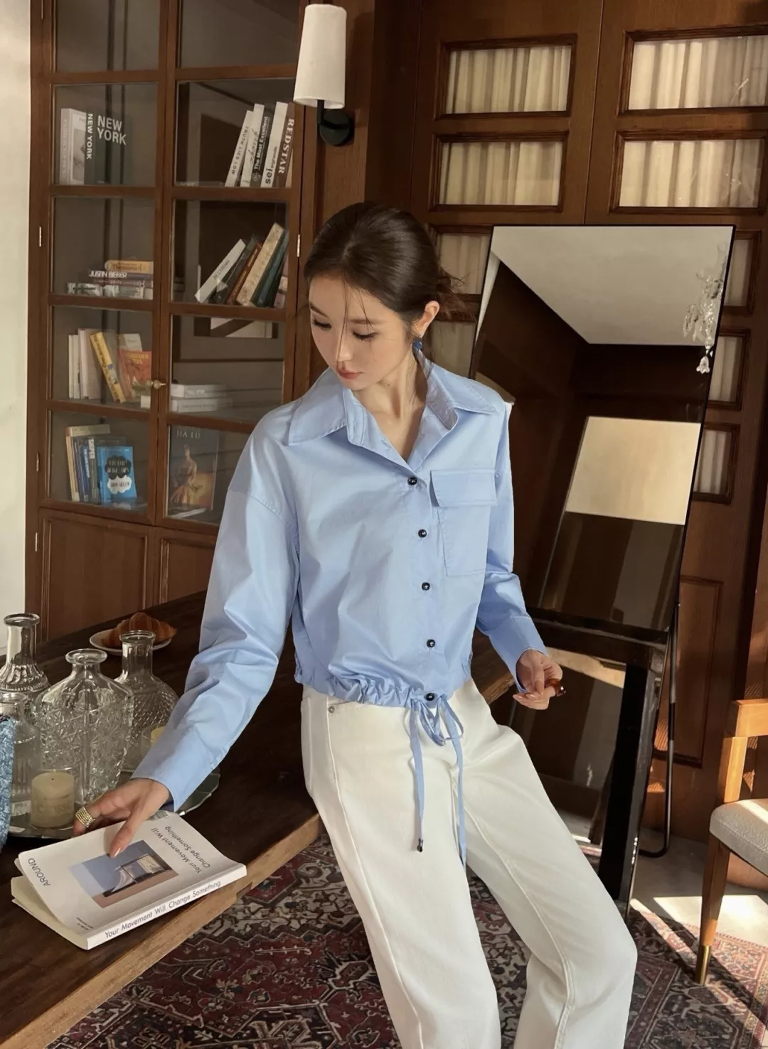 브루넬로쿠치넬리 드로스트링 크롭 코튼 포켓 셔츠 상세 이미지 31