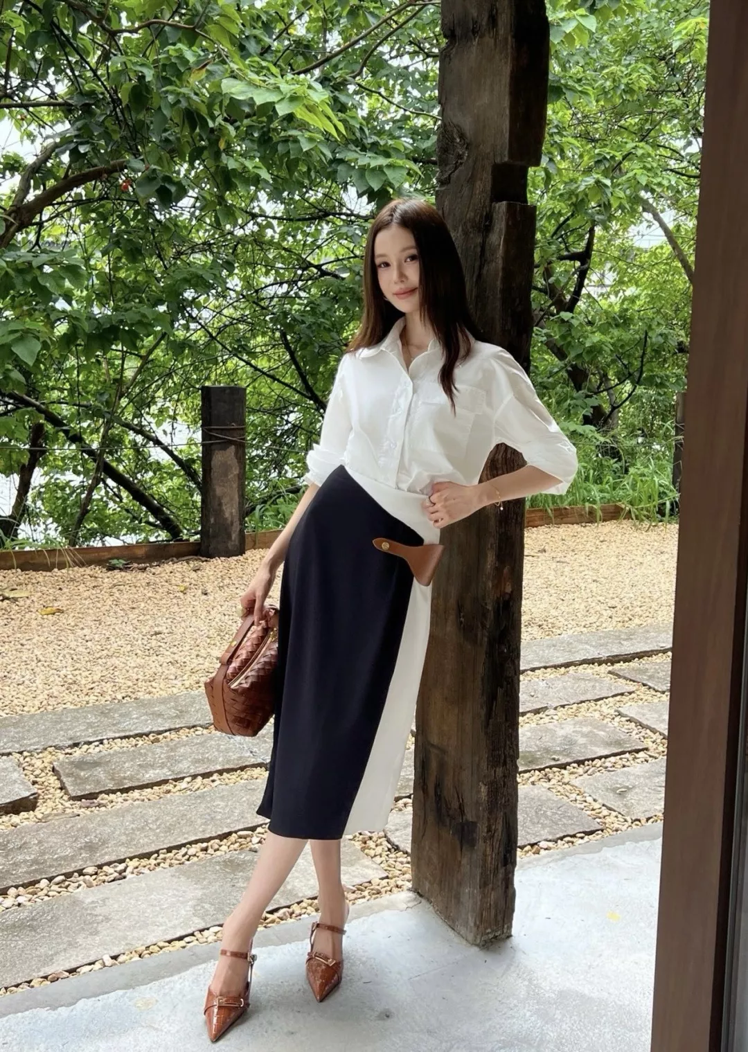 셀린느 배색 새틴 비대칭 트위스트 스커트 상세 이미지 14