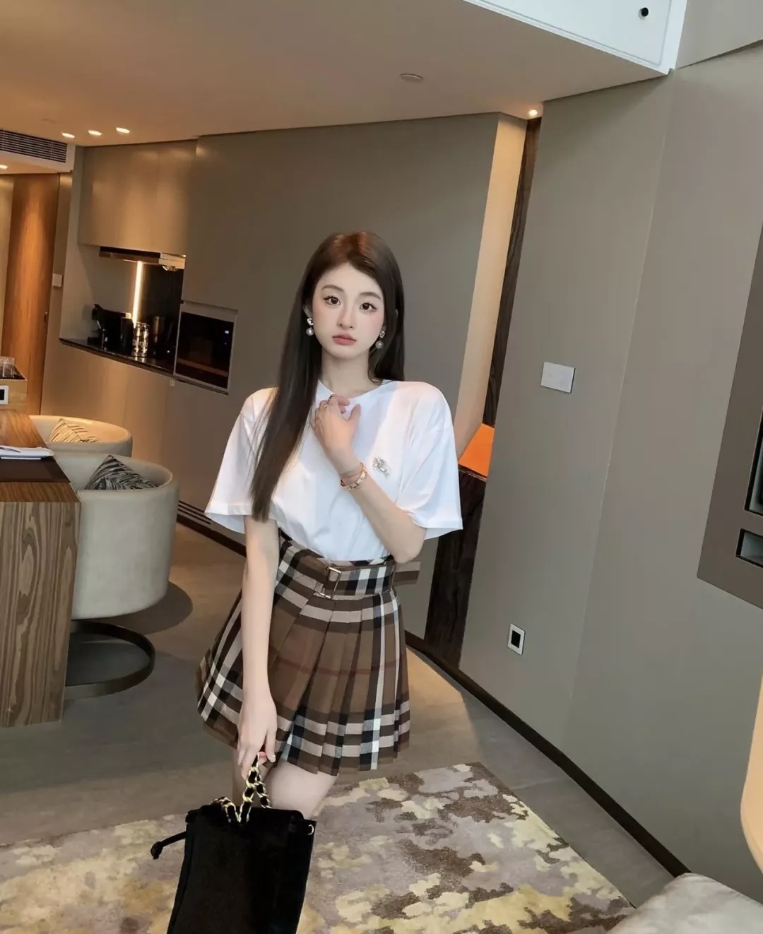 버버리 클래식 체크 플리츠 미니 스커트 상세 이미지 11