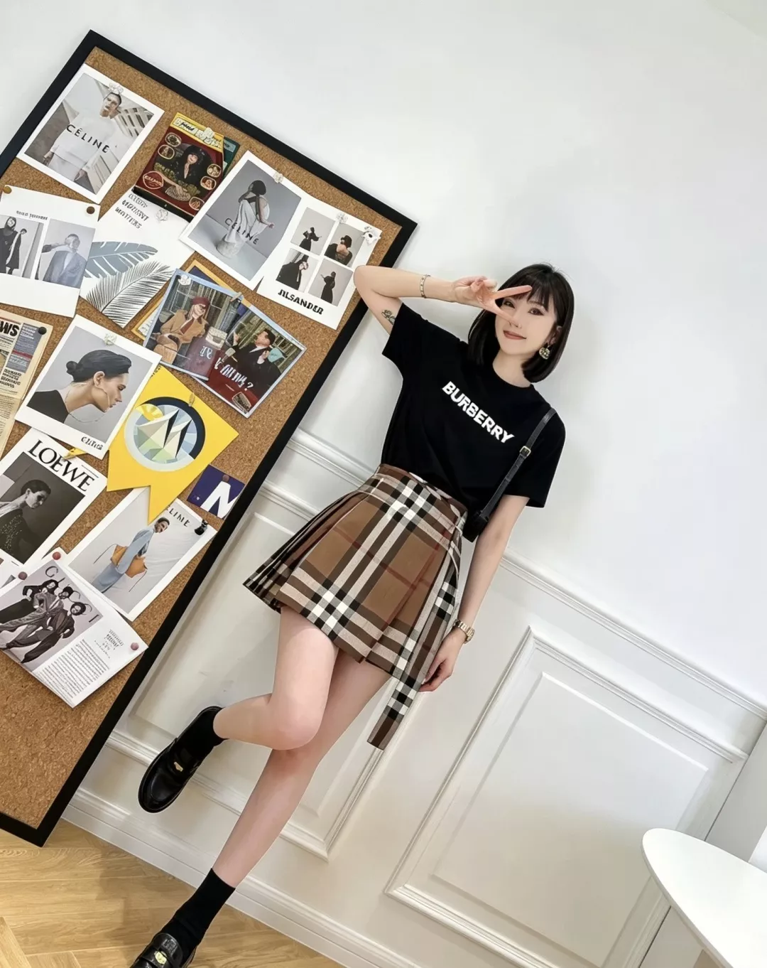 버버리 클래식 체크 플리츠 미니 스커트 상세 이미지 18