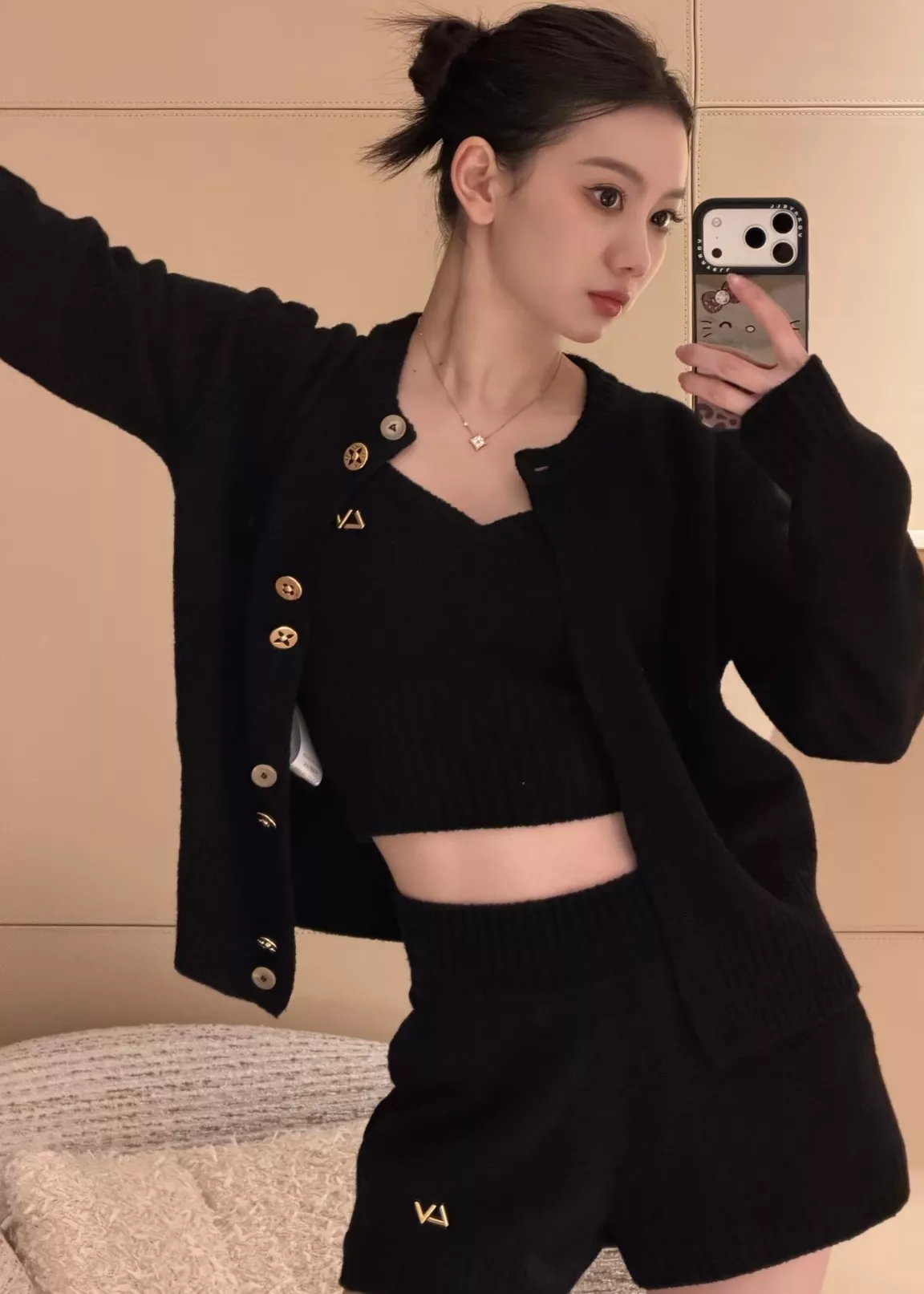 루이비통 울 니트 슬림핏 여성용 하프 팬츠 상세 이미지 28