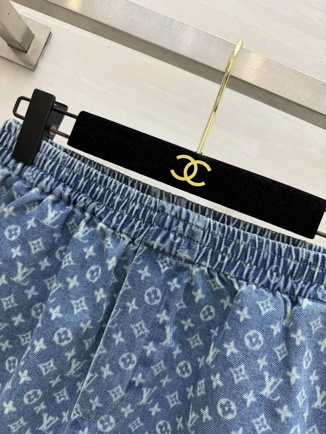 루이비통 모노그램 워싱 레이스 여성용 하프 팬츠 상세 이미지 5