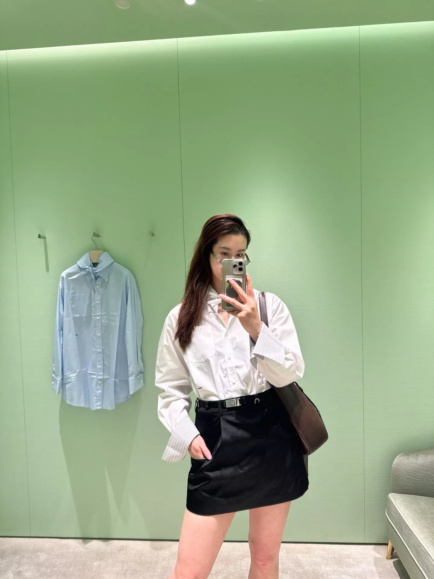 프라다 벨트 구성 입체 재단 여성용 미니 스커트 상세 이미지 15