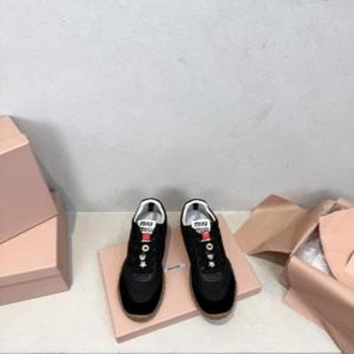 여성용 스니커즈