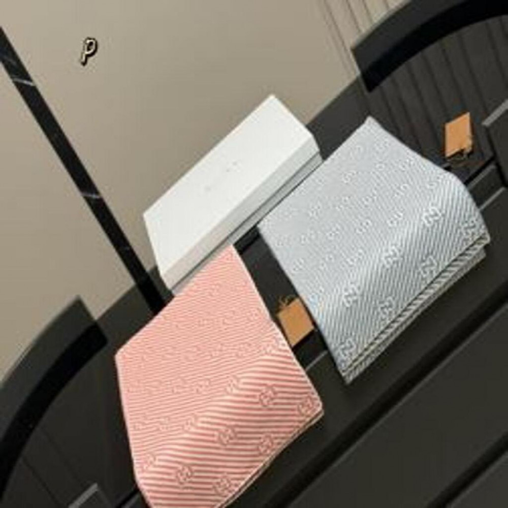 구찌 GG 패턴 캐시미어 머플러