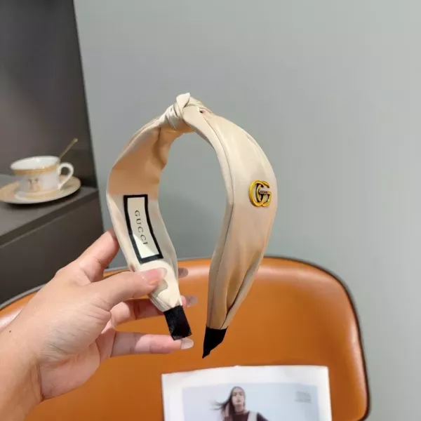 구찌 와이드 새틴 꼬임 헤어밴드