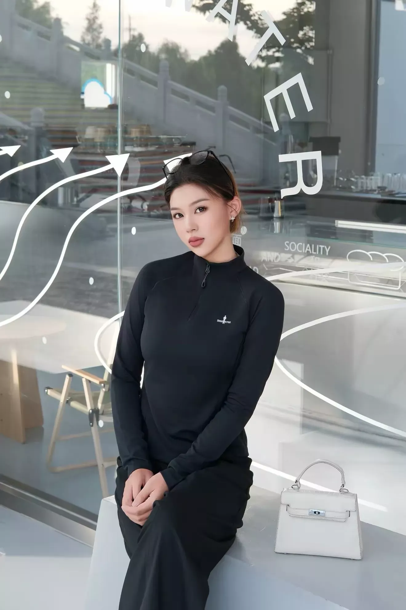 비음러펀 반집업 스탠드칼라 여성용 긴소매 티셔츠 상세 이미지 15