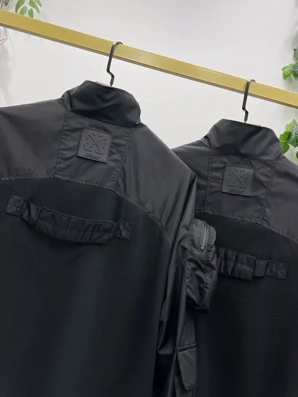 오프화이트 반집업 입체 포켓 남녀공용 긴소매 티셔츠 상세 이미지 5