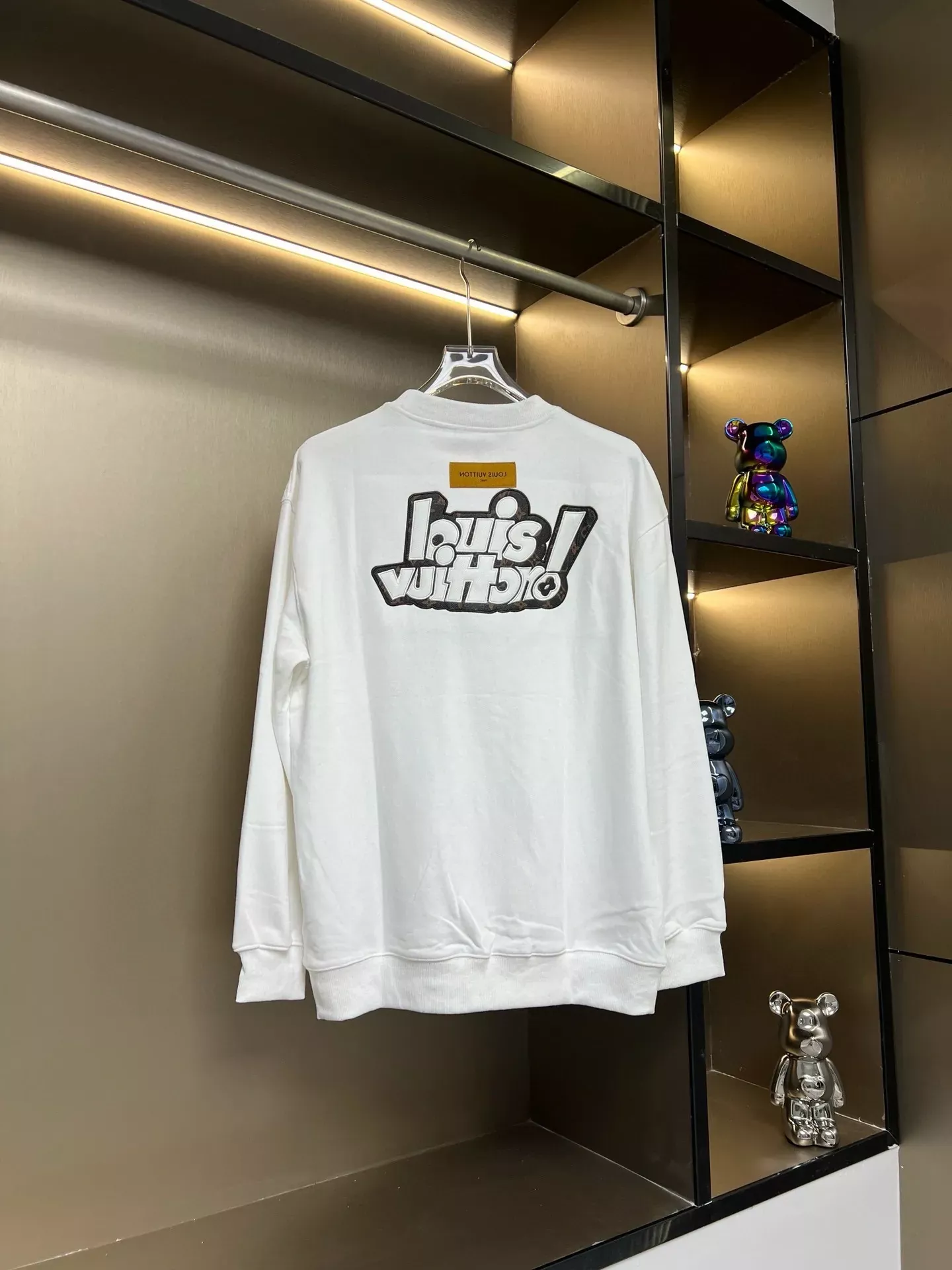 루이비통 레터 자수 코튼 맨투맨 남녀공용 맨투맨 티셔츠 상세 이미지 5