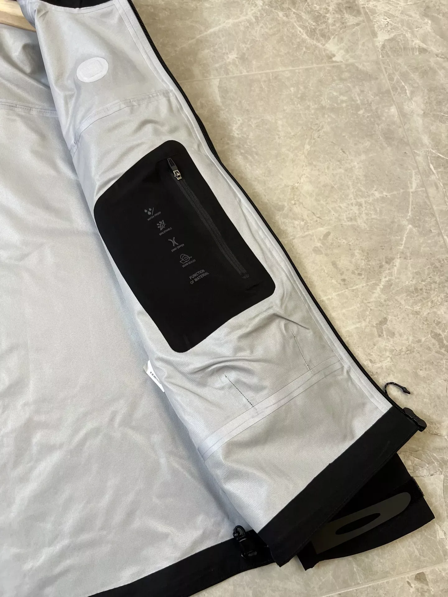 코오롱스포츠 고어텍스 3레이어 후드 남녀공용 후드 재킷 상세 이미지 30