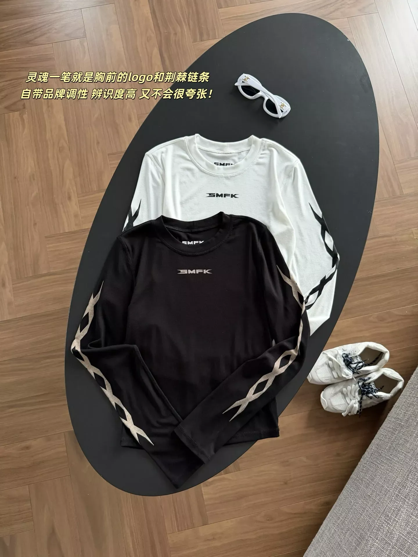 에스엠에프케이 십자가 프린트 슬림핏 여성용 긴소매 티셔츠 상세 이미지 37
