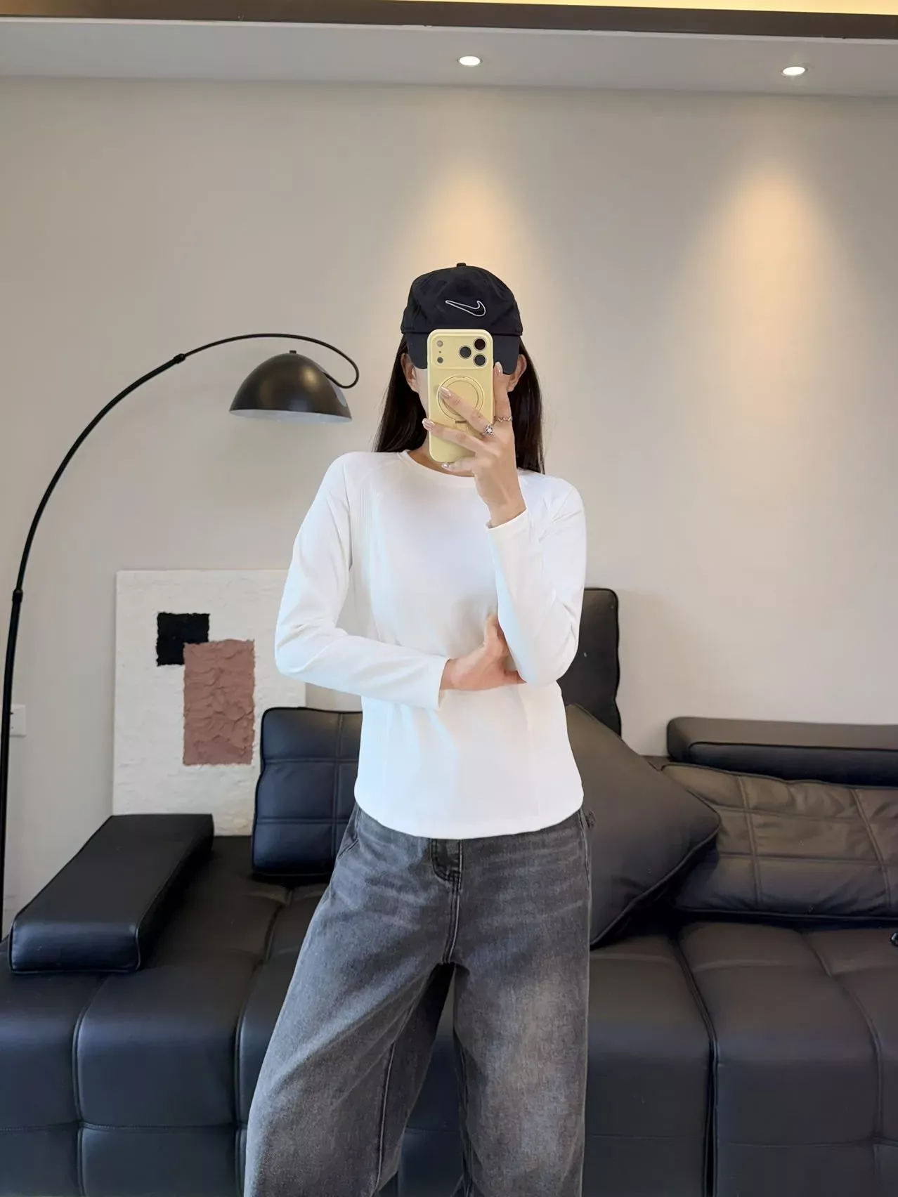 데상트 배색 절개 흡습속건 여성용 긴소매 티셔츠 상세 이미지 47