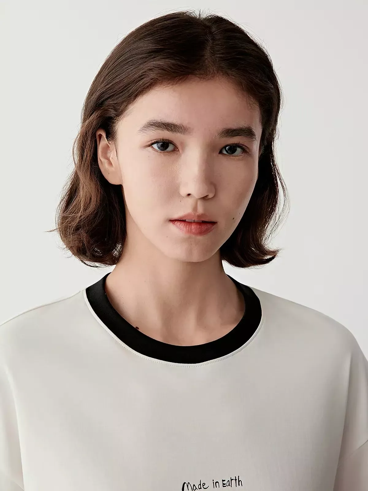 아이시클 배색 넥 긴소매 여성용 긴소매 티셔츠 상세 이미지 7