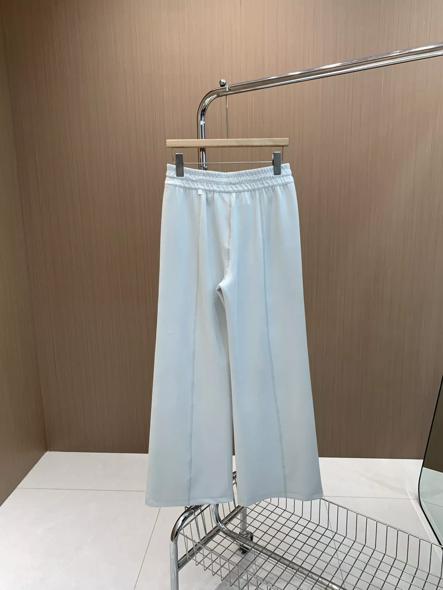 룰루레몬 소프트스트림 골지 와이드 여성용 트레이닝 팬츠 상세 이미지 4