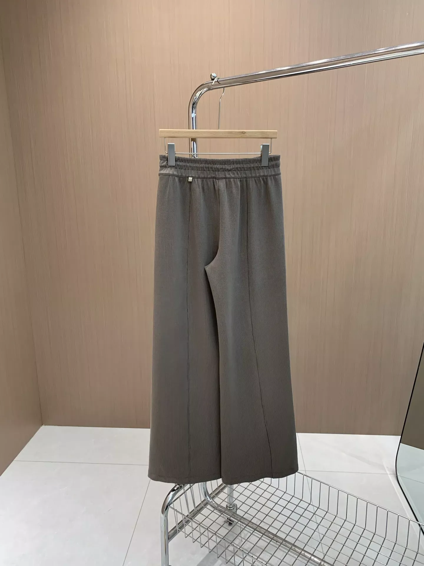 룰루레몬 소프트스트림 골지 와이드 여성용 트레이닝 팬츠 상세 이미지 5