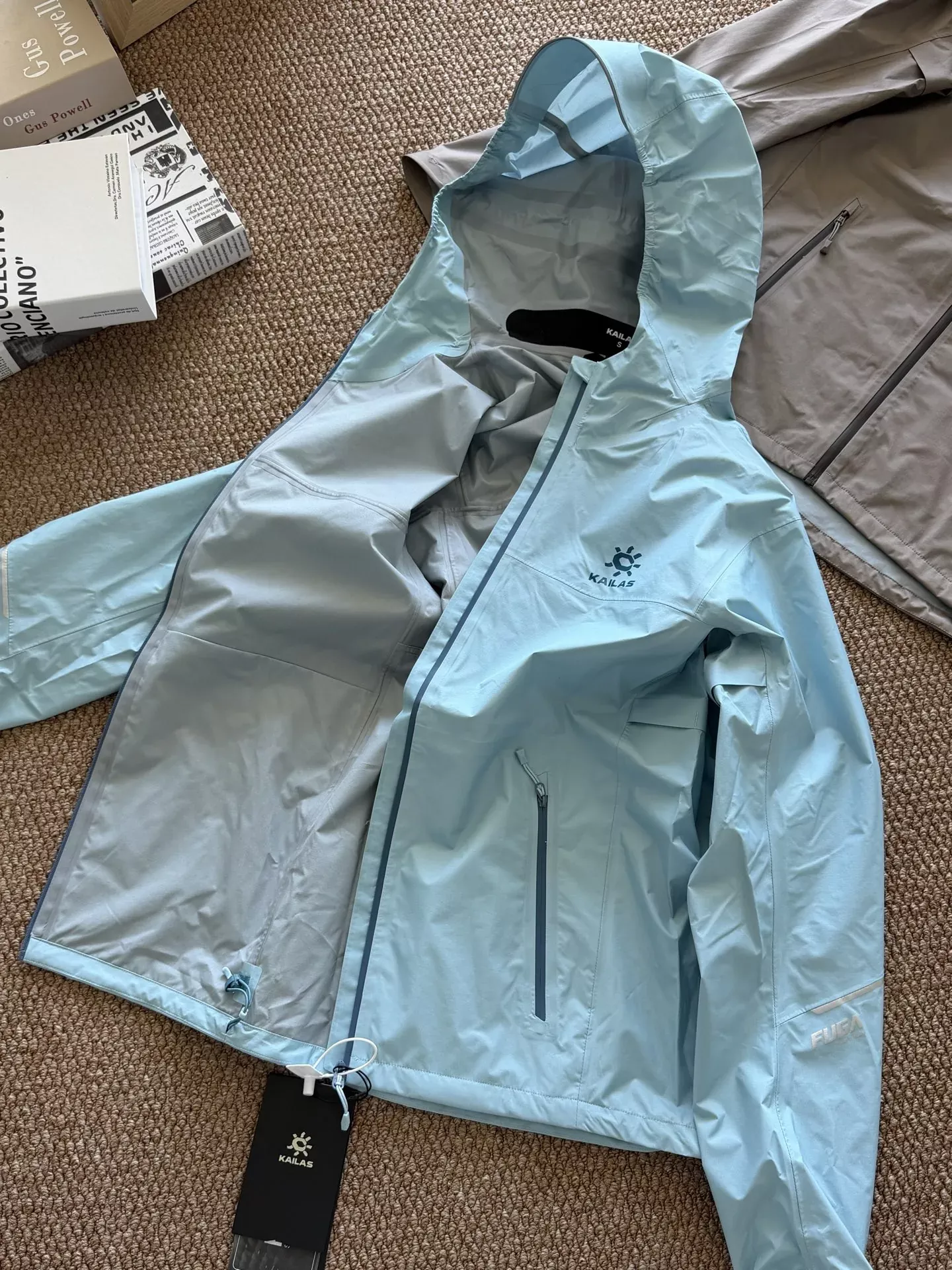 카일라스 경량 방풍 방수 후드 남녀공용 후드 재킷 상세 이미지 11
