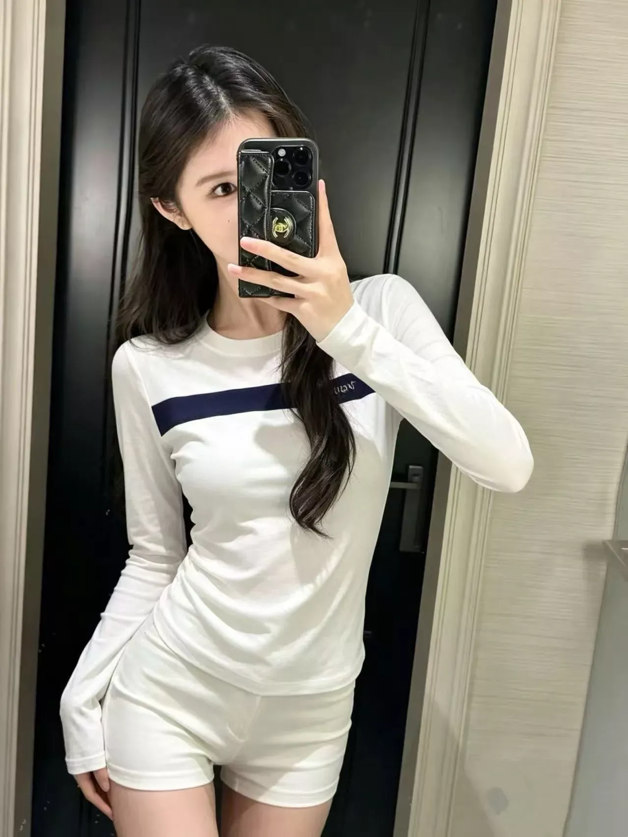 입생로랑 배색 스트라이프 자수 여성용 긴소매 티셔츠 상세 이미지 22