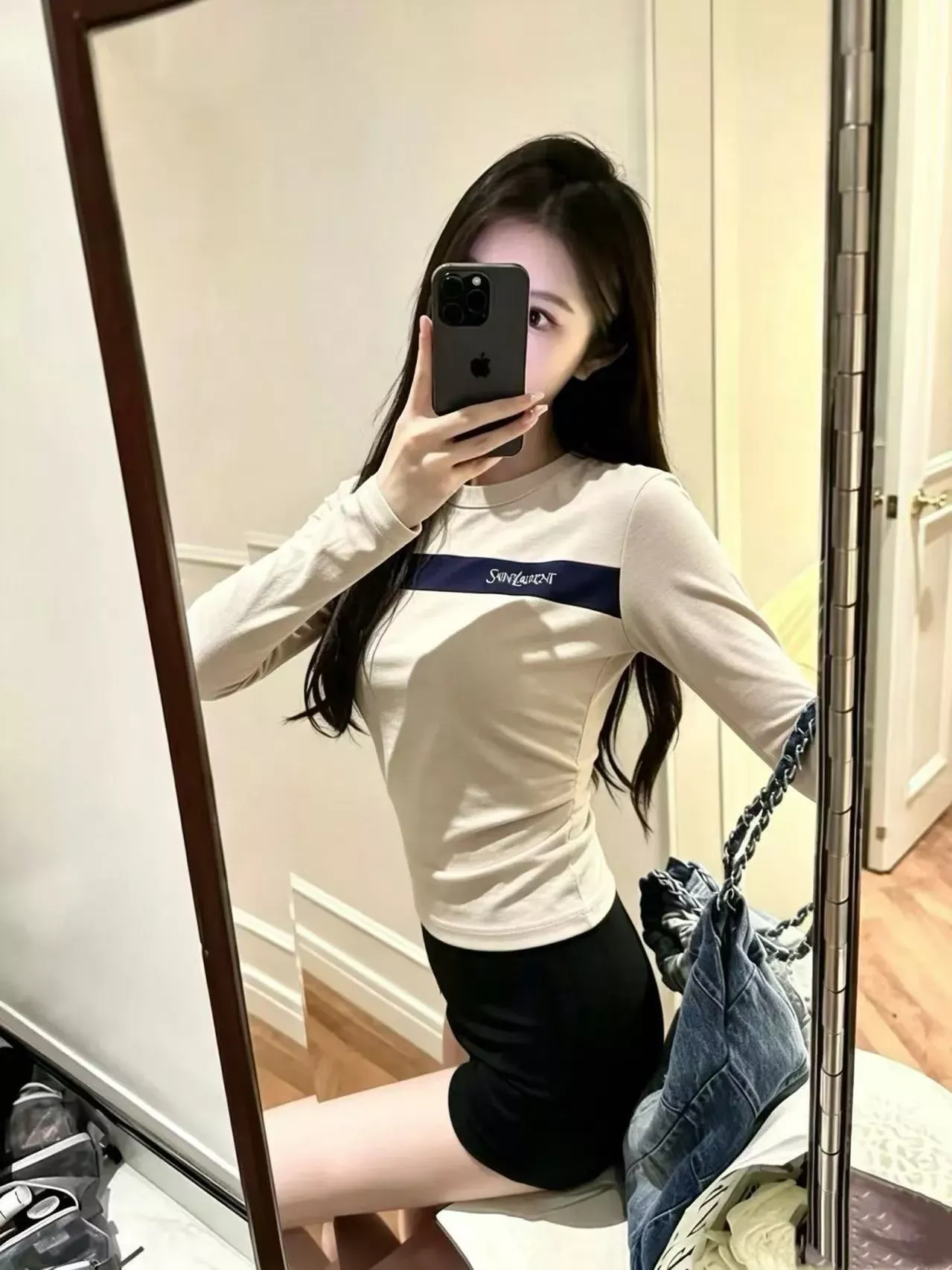 입생로랑 배색 스트라이프 자수 여성용 긴소매 티셔츠 상세 이미지 29