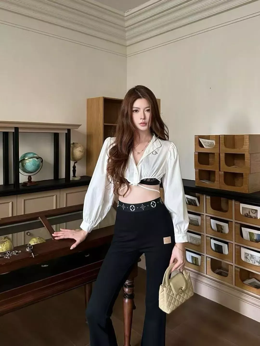 루이비통 로고 밴드 부츠컷 여성용 캐쥬얼 팬츠 상세 이미지 17