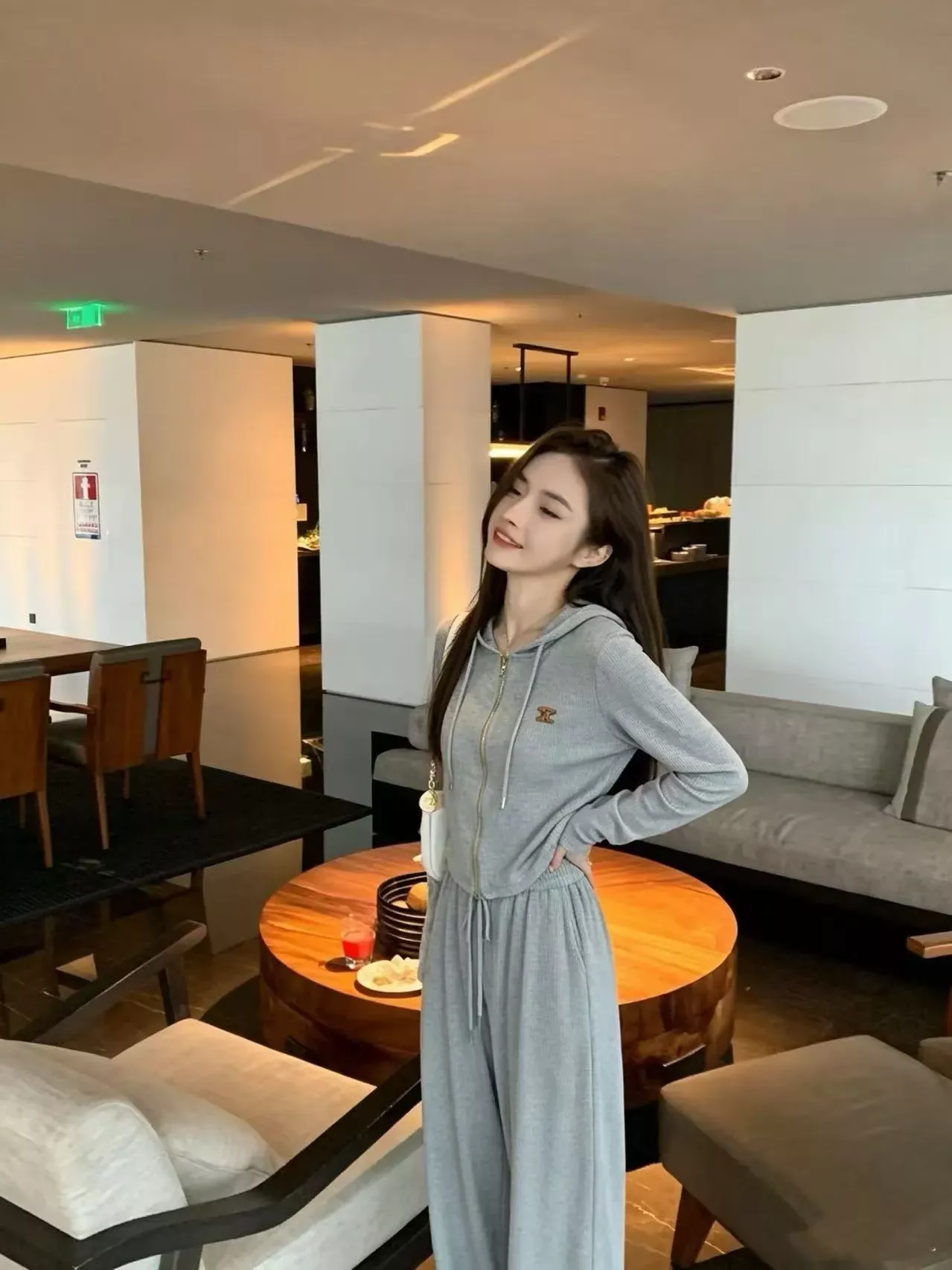 셀린느 후드 집업 와이드 여성용 상하의 세트 상세 이미지 31