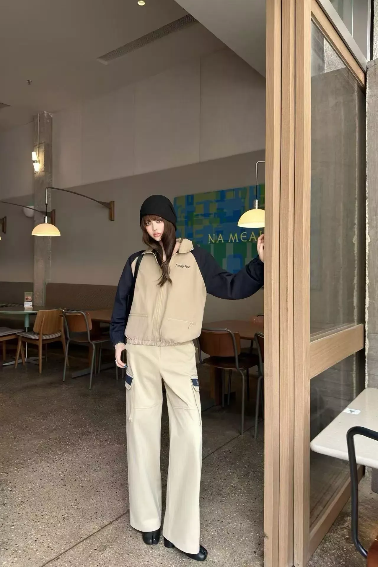 입생로랑 레터 자수 배색 집업 여성용 쇼트 코트 상세 이미지 28