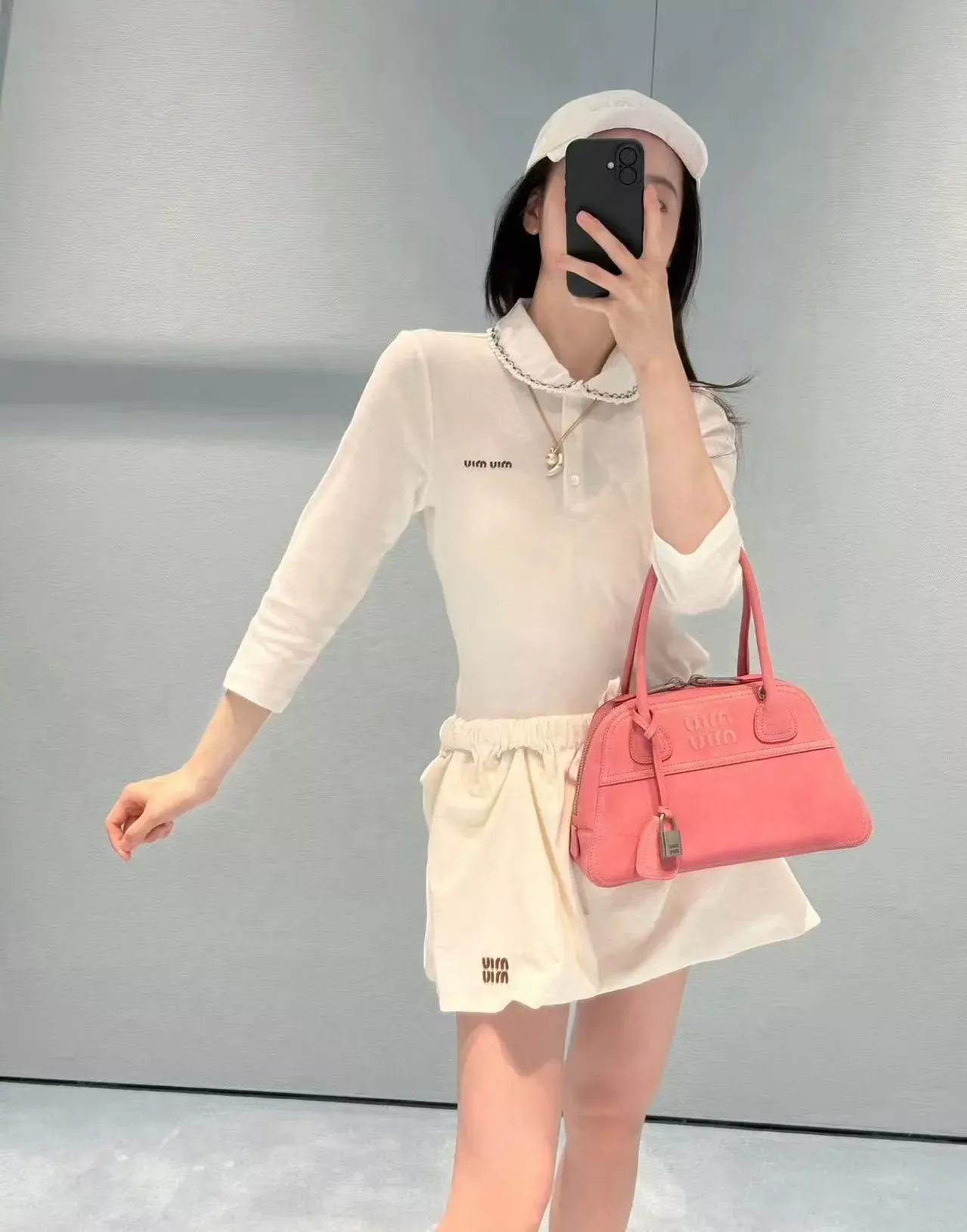 미우미우 자수 레이스 칼라 여성용 긴소매 티셔츠 상세 이미지 20