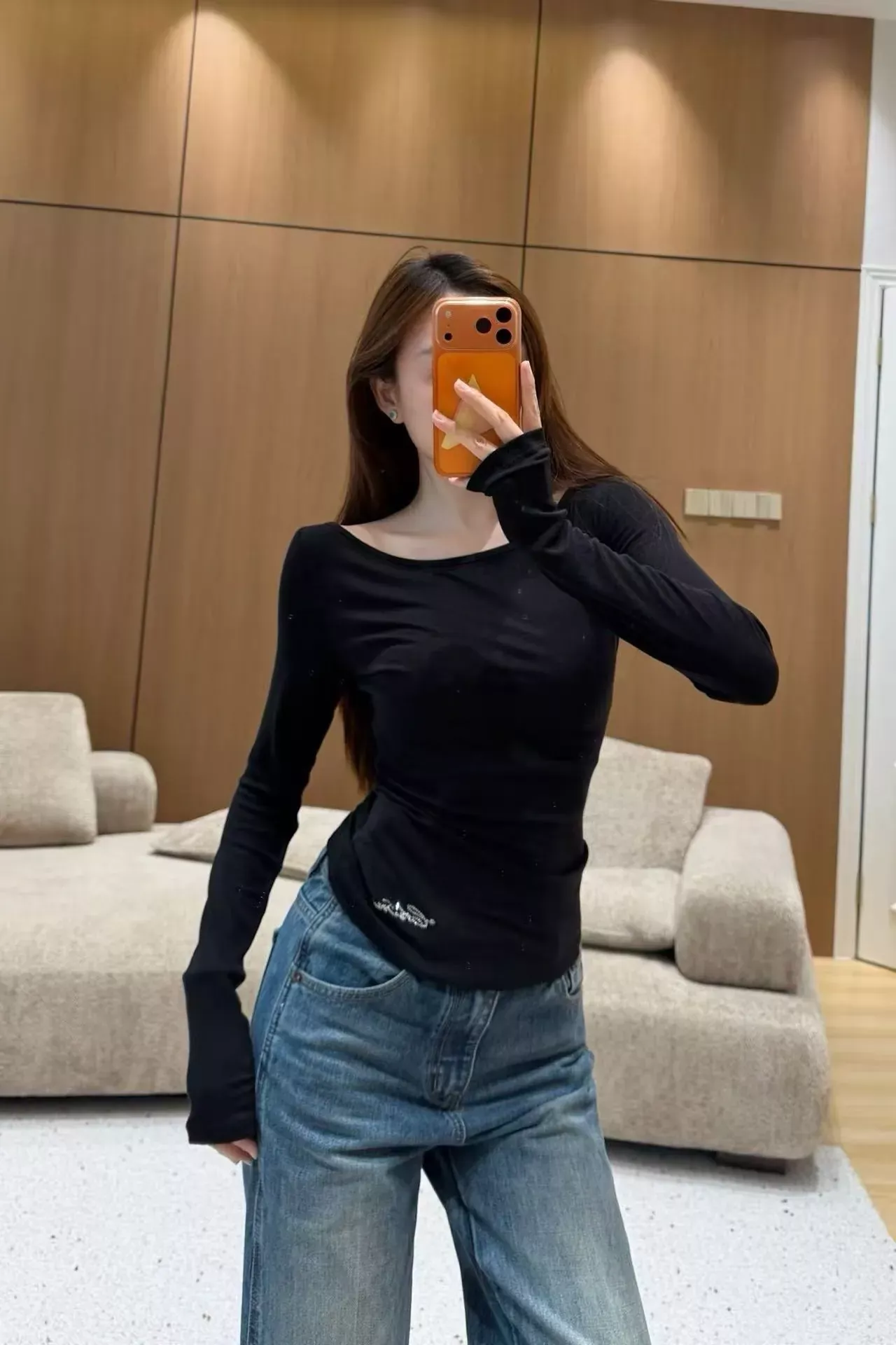 샤넬 뒷면 오픈 슬림핏 여성용 긴소매 티셔츠 상세 이미지 18