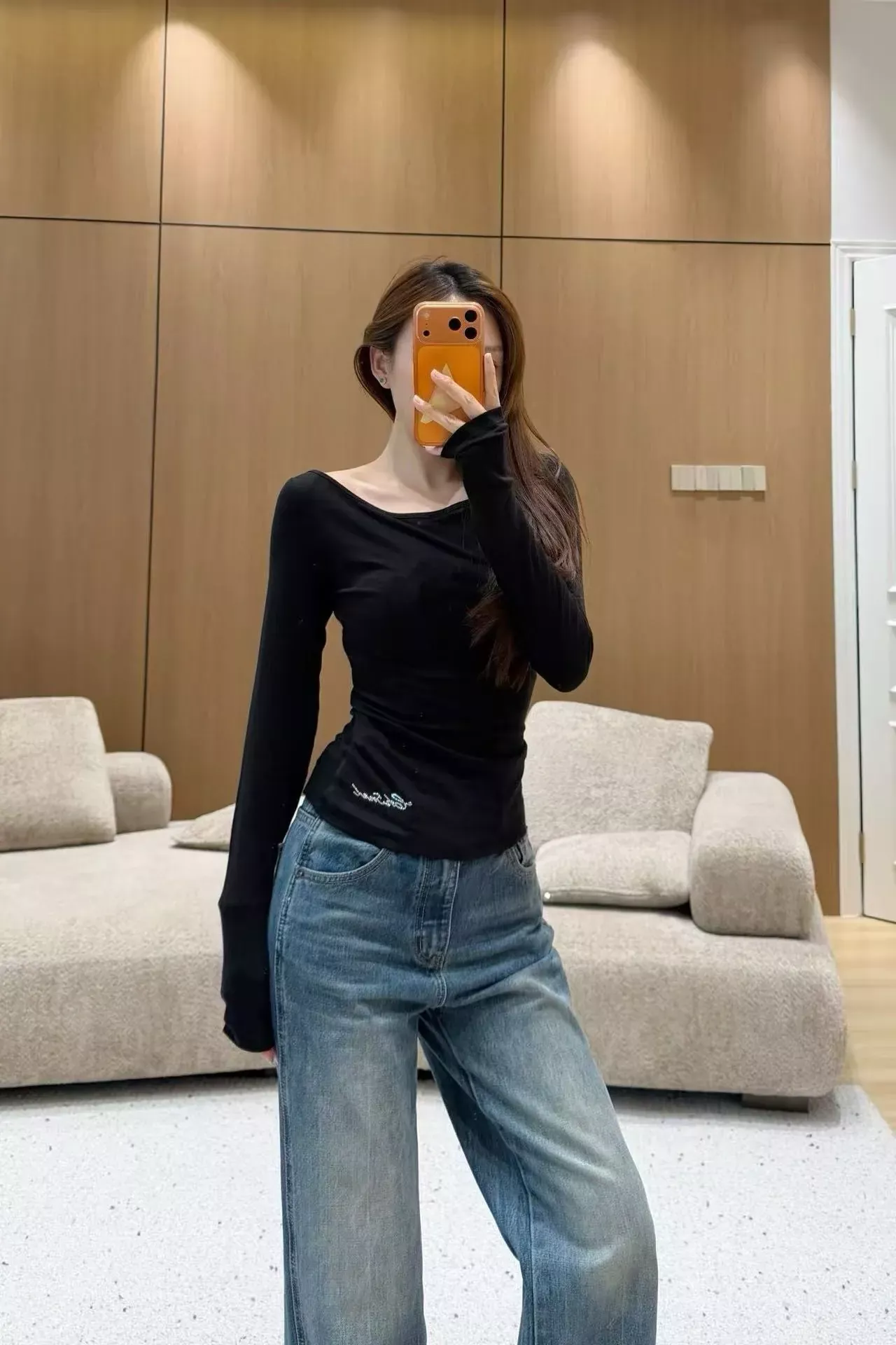 샤넬 뒷면 오픈 슬림핏 여성용 긴소매 티셔츠 상세 이미지 20