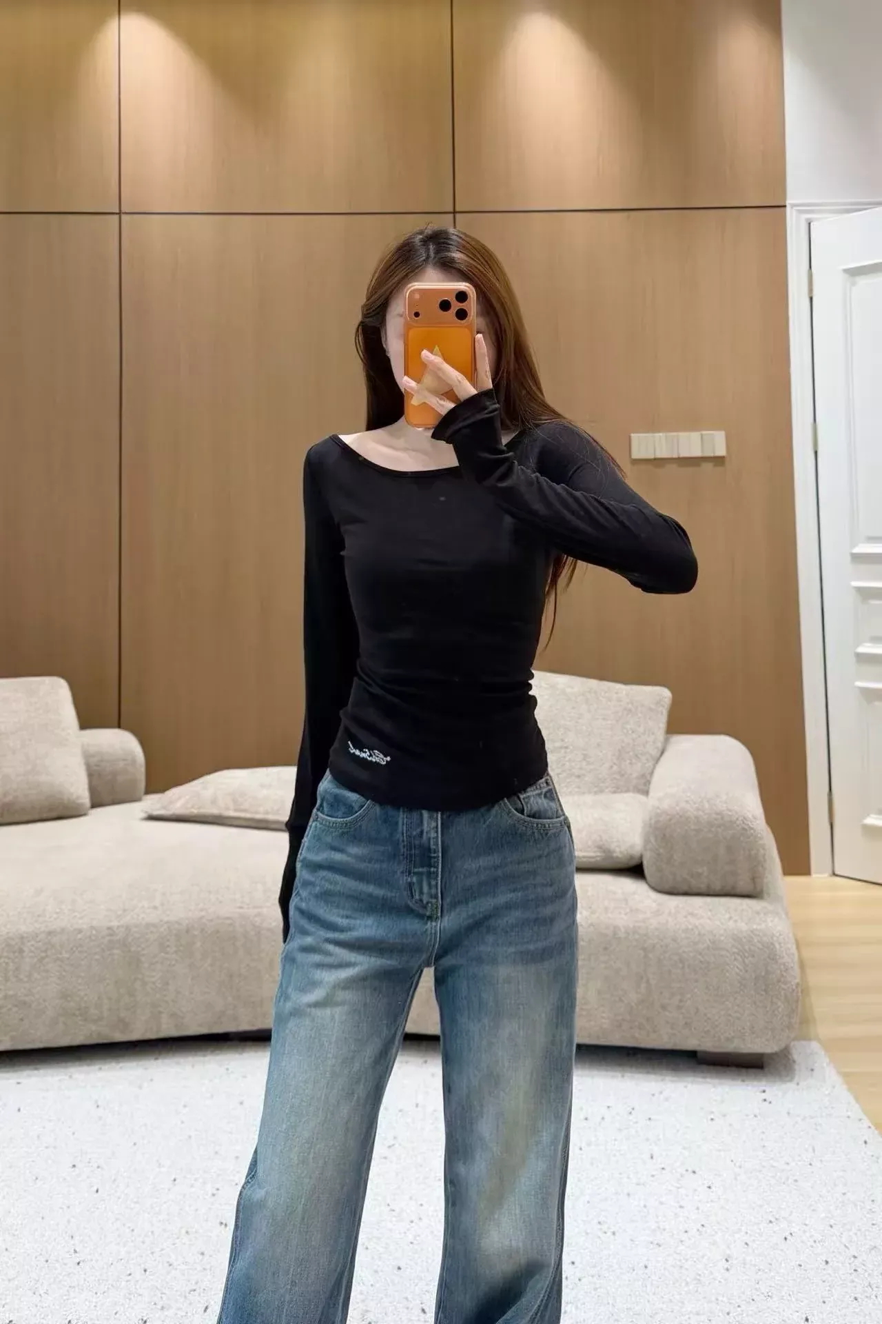 샤넬 뒷면 오픈 슬림핏 여성용 긴소매 티셔츠 상세 이미지 21