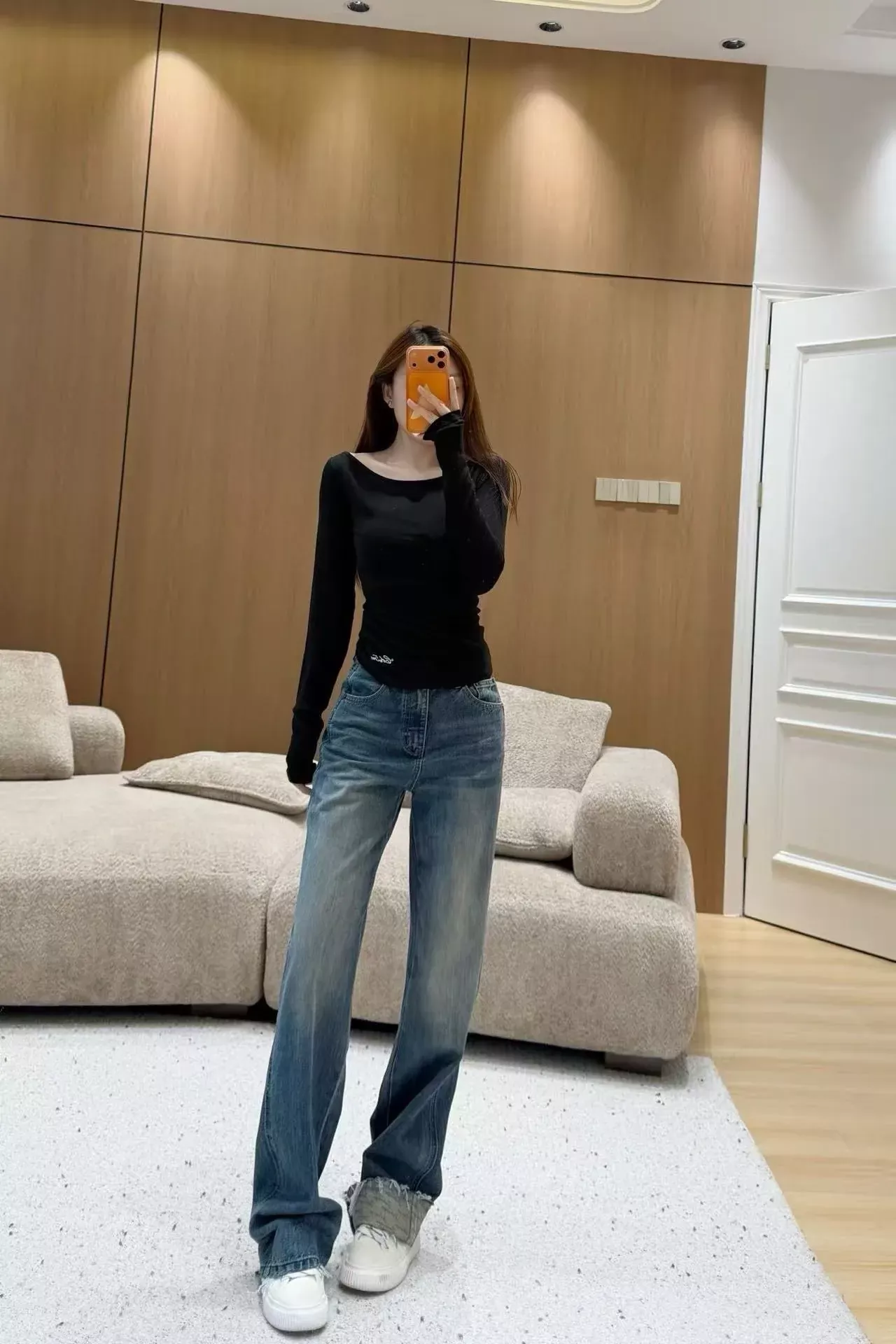 샤넬 뒷면 오픈 슬림핏 여성용 긴소매 티셔츠 상세 이미지 24