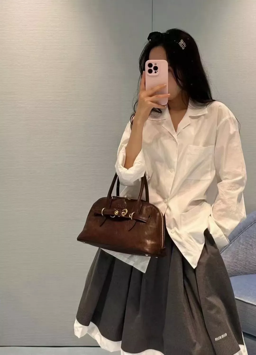 미우미우 자수 레터링 셔츠 재킷 여성용 긴소매 셔츠 상세 이미지 23