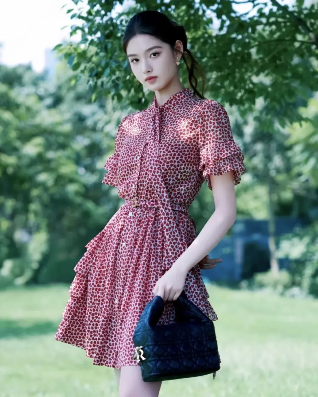 디올 하트 더블 펄 스터드 귀걸이 상세 이미지 16
