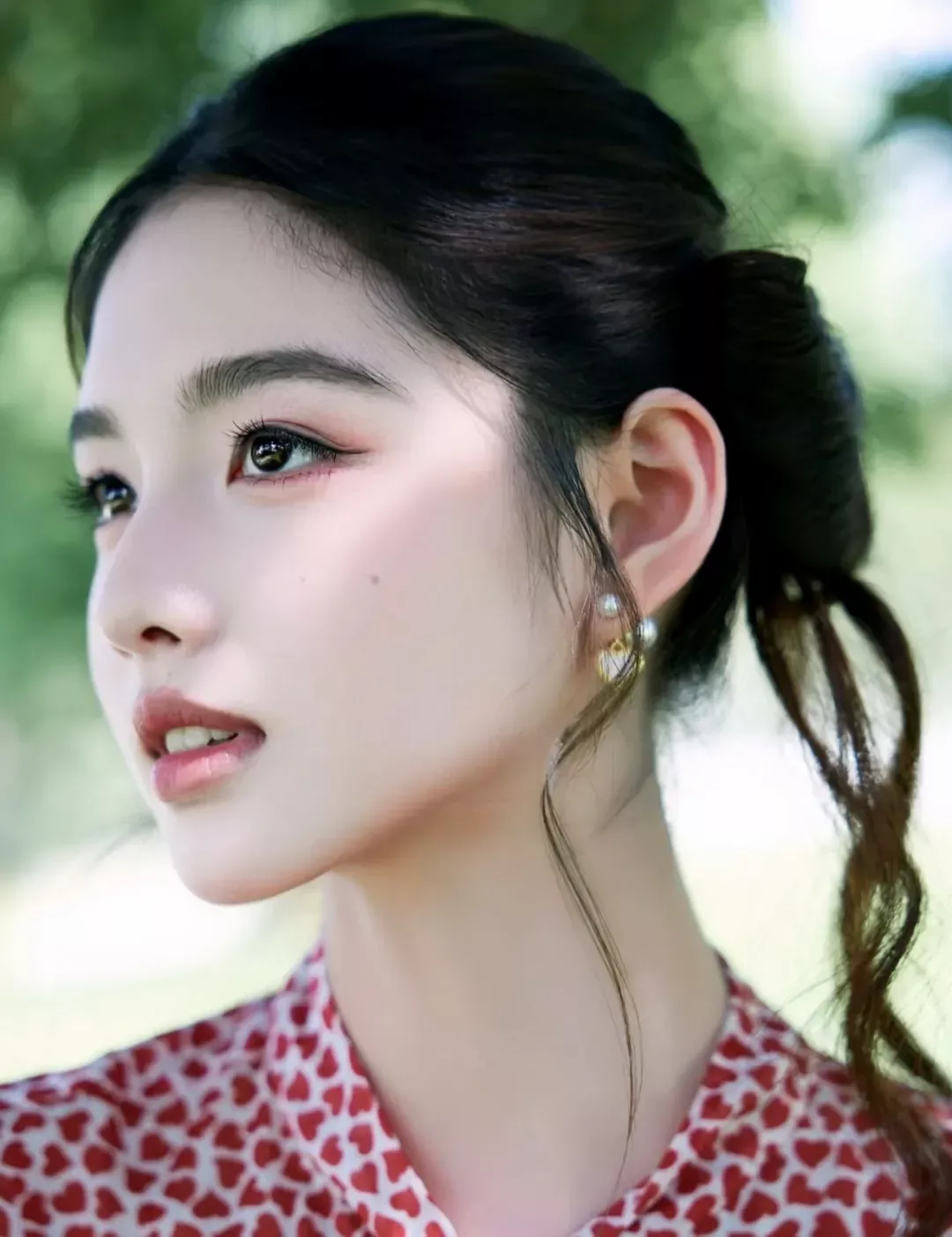 디올 하트 더블 펄 스터드 귀걸이 상세 이미지 17