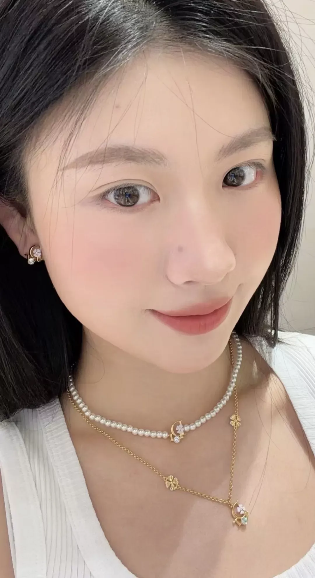 디올 레터 플라워 에나멜 장식 목걸이 상세 이미지 12