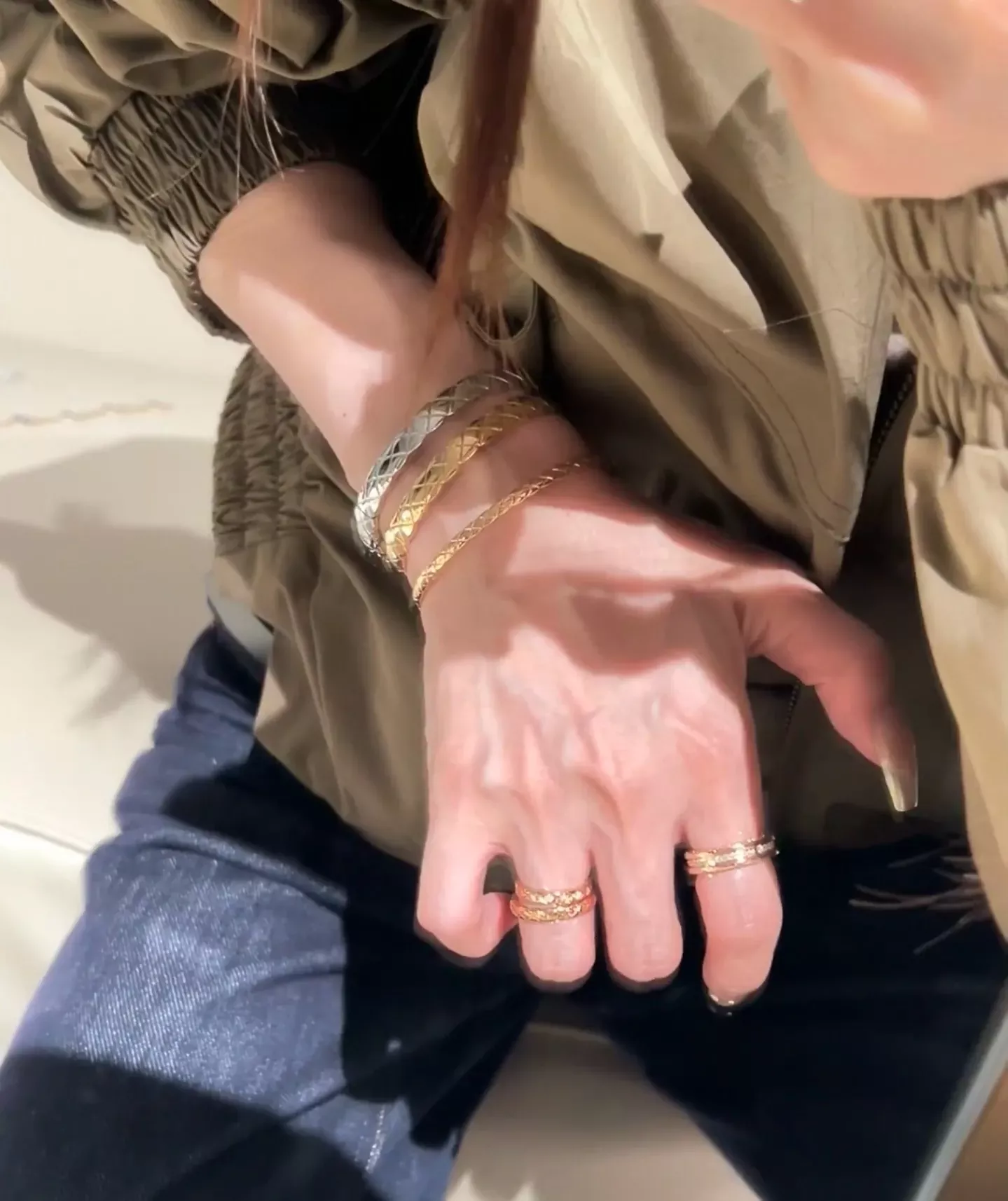 샤넬 퀼팅 패턴 메탈 뱅글 팔찌 상세 이미지 18