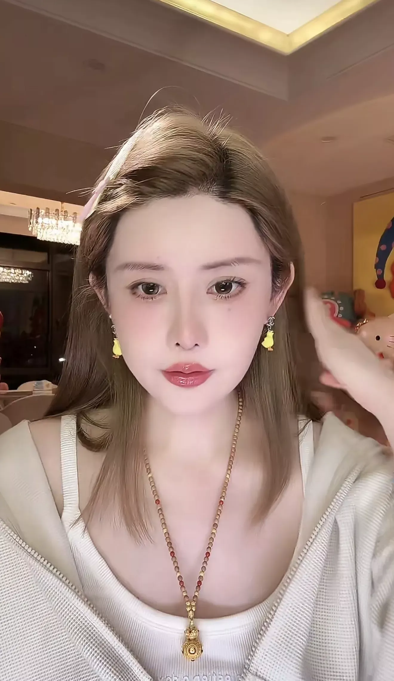 샤넬 풀 큐빅 더블씨 옐로 치킨 귀걸이 상세 이미지 32