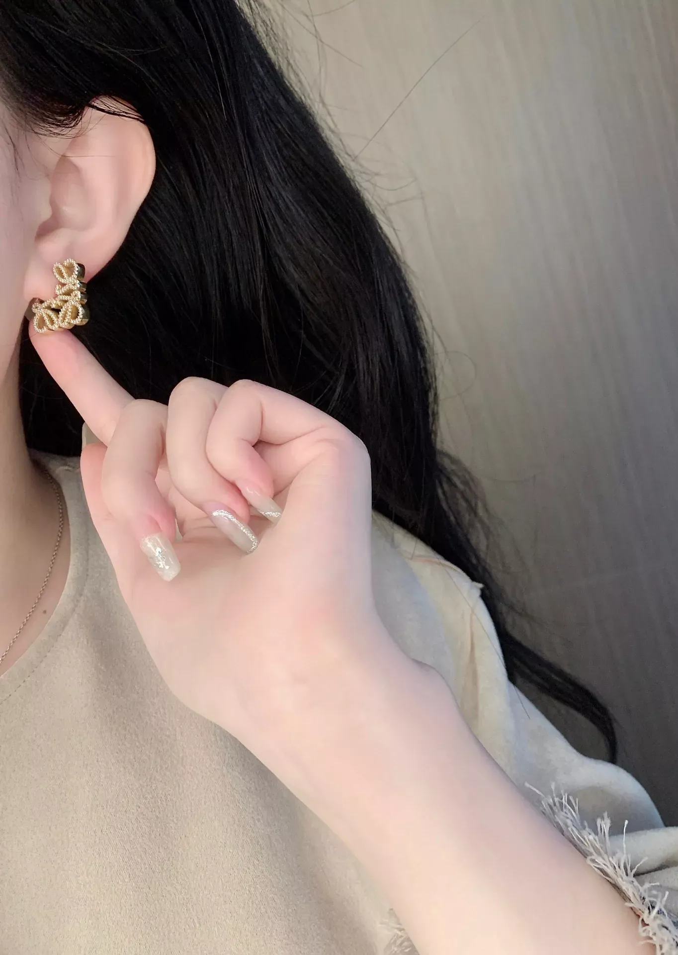 로에베 풀 큐빅 오픈워크 귀걸이 상세 이미지 13