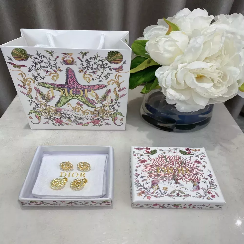 디올 원형 미니 비즈 CD 귀걸이